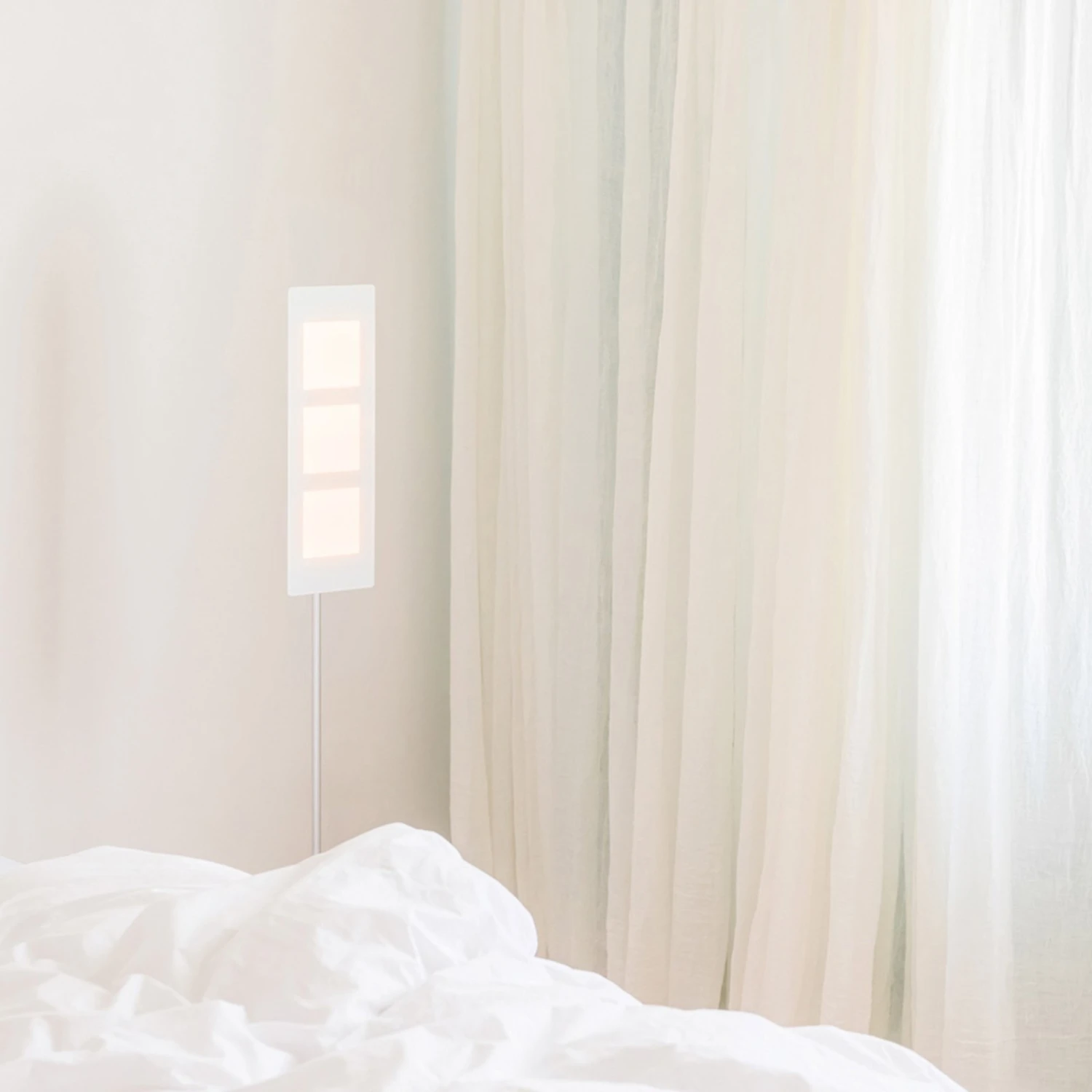 OMLED One F3 - Lampadaire OLED En Noir – Image 4